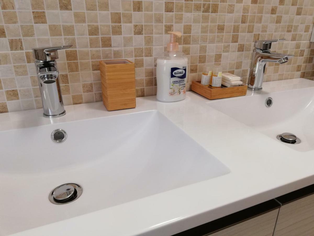 Le Rive Apartment Desenzano del Garda Ngoại thất bức ảnh